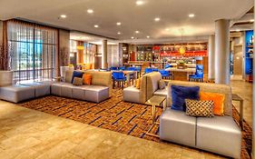 Courtyard By Marriott San Marcos